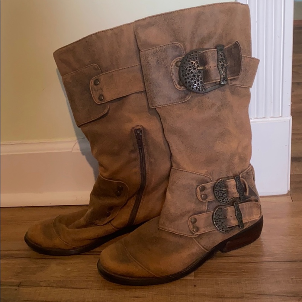 Brown Two Lips Boots